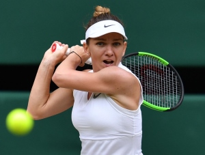 simona halep poitrine